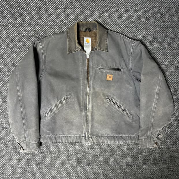 L) Carhartt J97 GVL Detroit Jacket