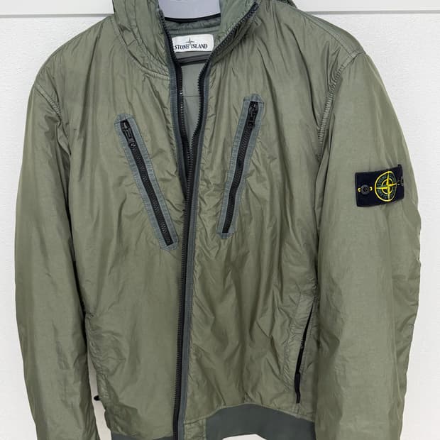 스톤아일랜드 클링클랩스 프리마로프트 카키 XL