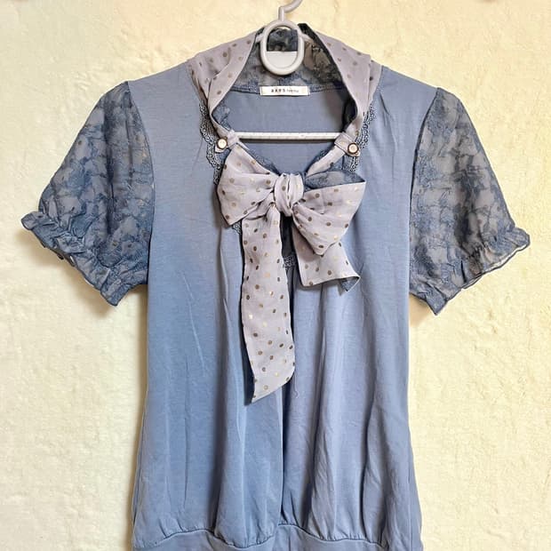 빈티지 엑시즈팜 도트 리본 반팔 블라우스