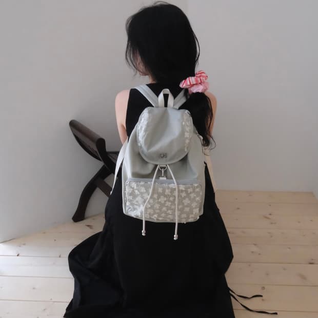 시월107 가든 백팩 뮤트카키