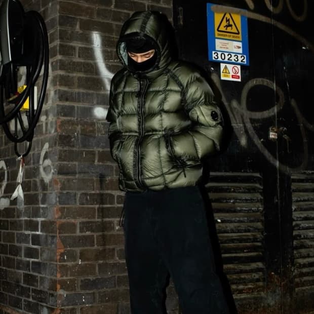 (새제품)CP컴퍼니 dd쉘 패딩