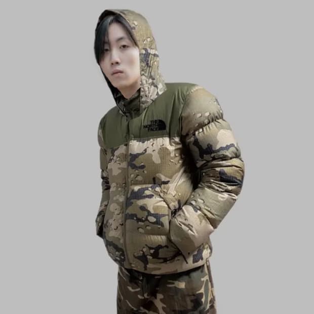 노스페이스 노벨티 눕시 번트 올리브 카모 구스다운 숏패딩