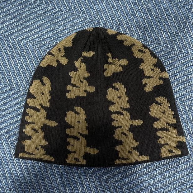 예스아이씨 비니 판매합니다 . 