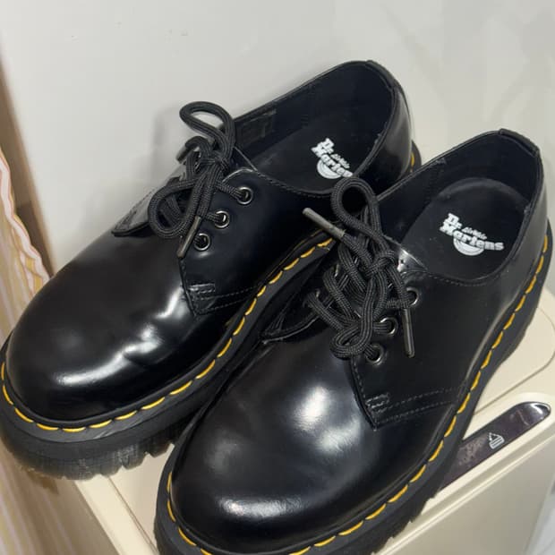 닥터마틴 1461 쿼드 240