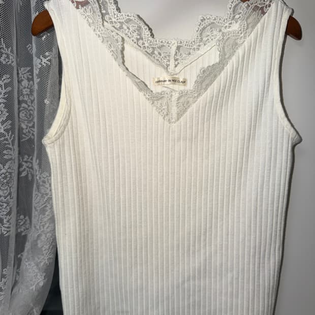 레이스 브이넥 나시 lace v sleeveles 상품이미지1