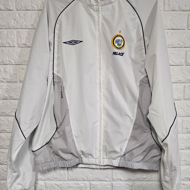 팔라스 x 엄브로 트랙 자켓 화이트 - 24SS