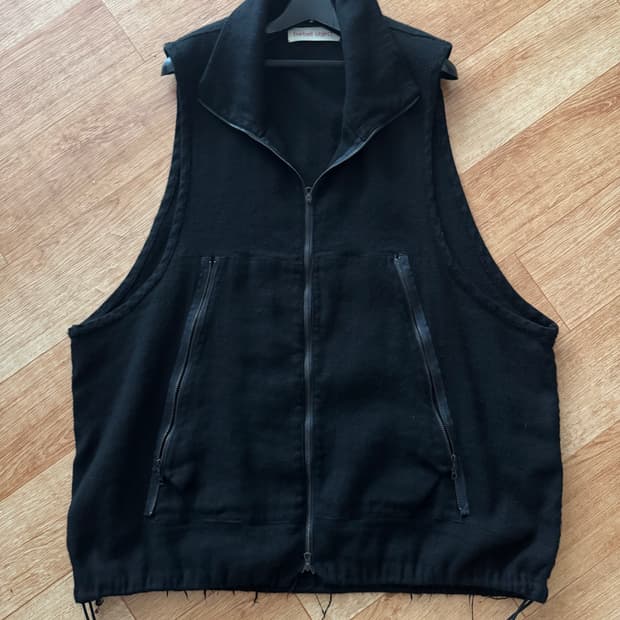 Barbell object flower vest