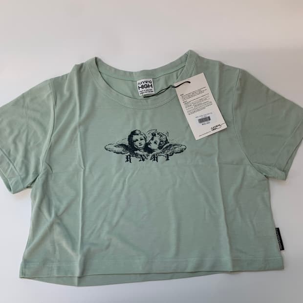 RUNNING HIGH SMALL ANGEL SLIM CROP TEE