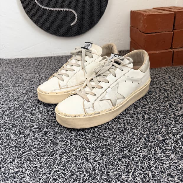 골든구스(Golden Goose)의 인기 모델 '하이 스타(Hi Star
