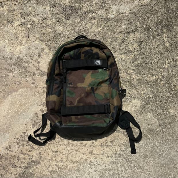 나이키 sb 카모 백팩