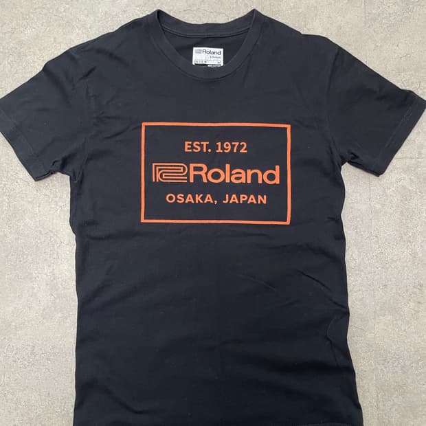 Roland 롤랜드 머천 반팔 티셔츠