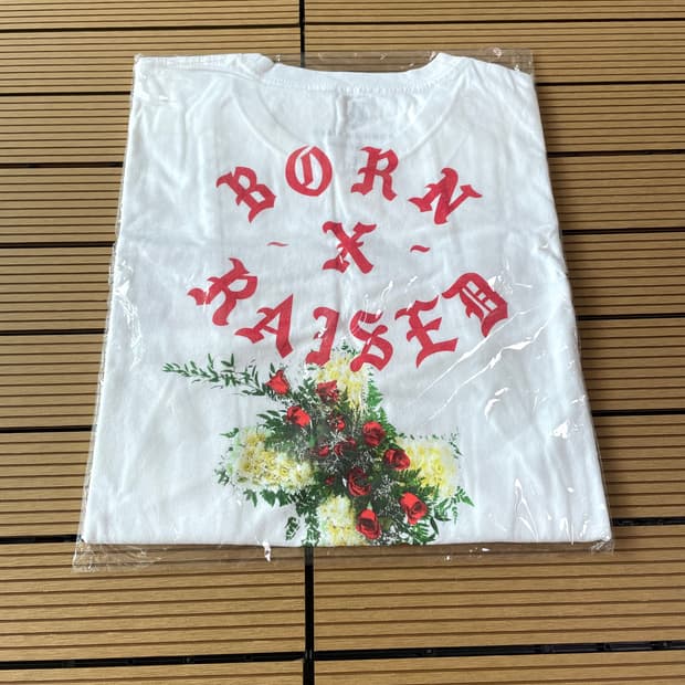 본앤레이즈드 반팔 티셔츠