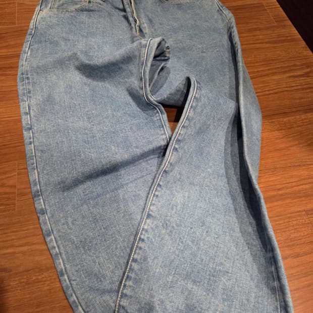 하츠키 와이드 테이퍼드 데님 아이스블루 2사이즈