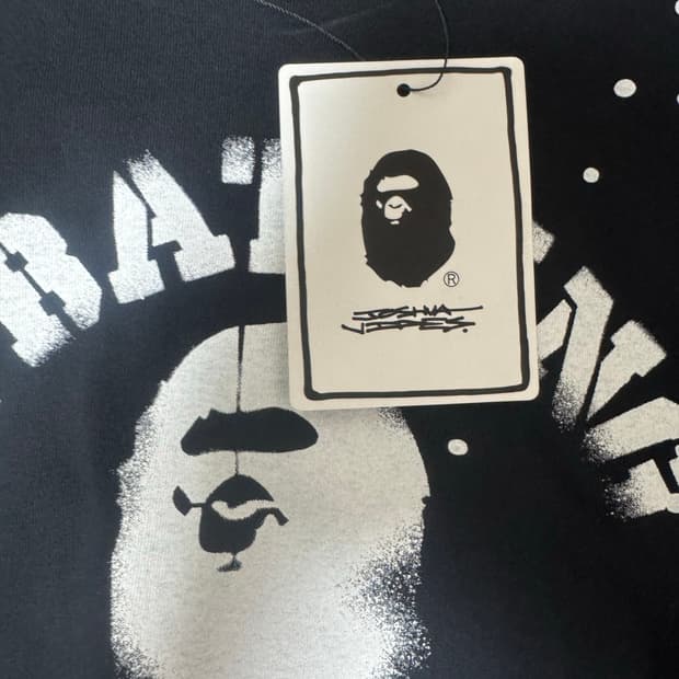 베이프x조슈아비데스 롱슬리브