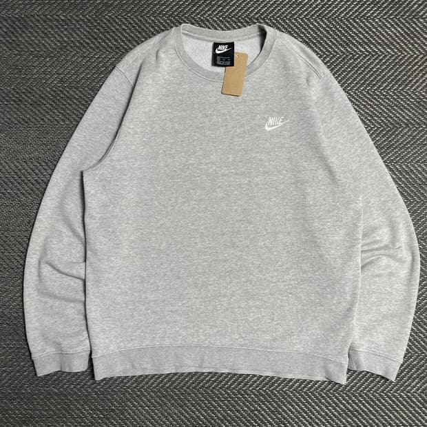 나이키 NSW 자수 로고 크루넥 긴팔 티셔츠o 5362