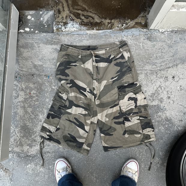 Woodland Camo Multi Pocket Cargo Shorts