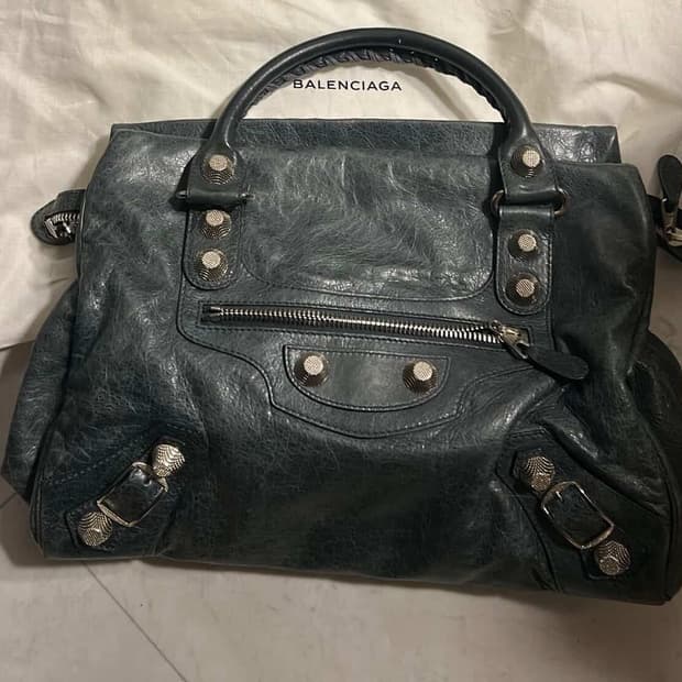 발렌시아가 모터백 토트