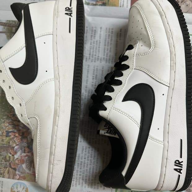 나이키 에어포스 화이트블랙 270