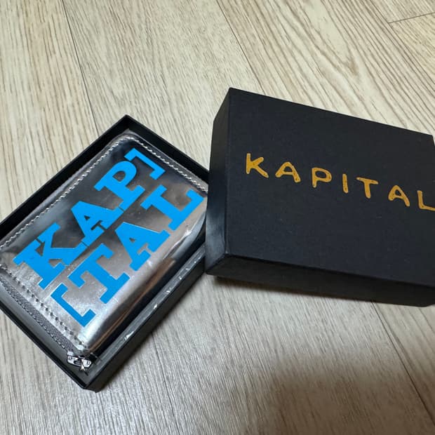 KAPITAL thumbs up 미러 레더 미니지갑