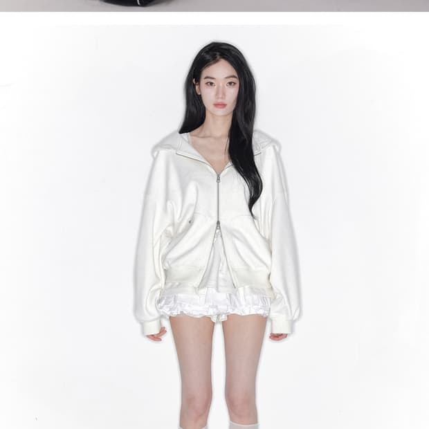 더티스 트윙클 크리스탈 후드집업 화이트