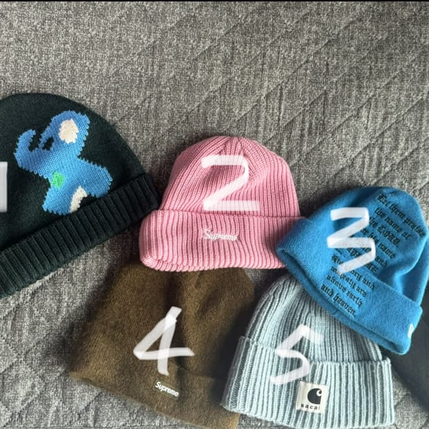 슈프림 사카이 비니