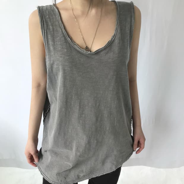 사이드 스티치 슬리브리스 