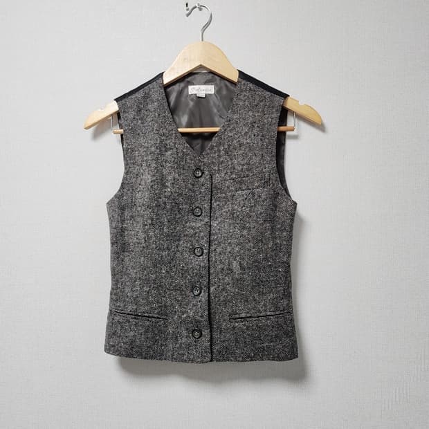 [85] 발렌시아 여성 모직 조끼