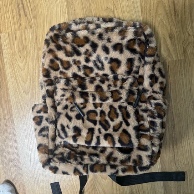 레오파드 백팩 