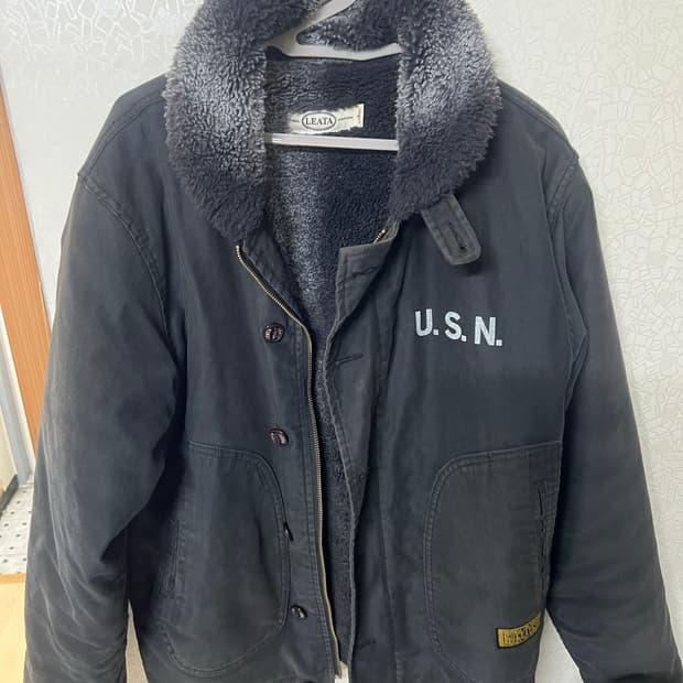 LEATA N-1 덱자켓 