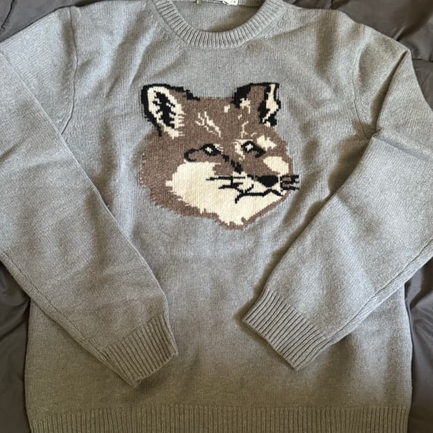 메종키츠네 빅폭스 헤드 램스울 니트