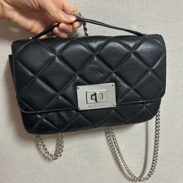 마이클코어스 정품 크로스백