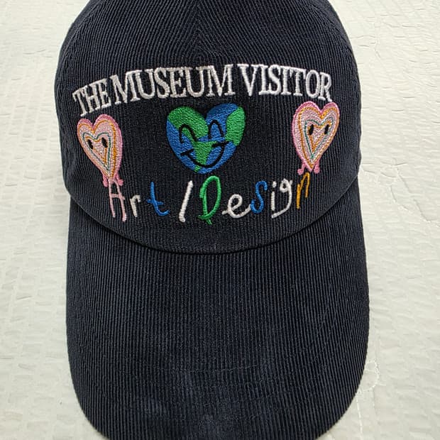 더뮤지엄비지터 코듀로이 네이비색상 모자 볼캡 the museum