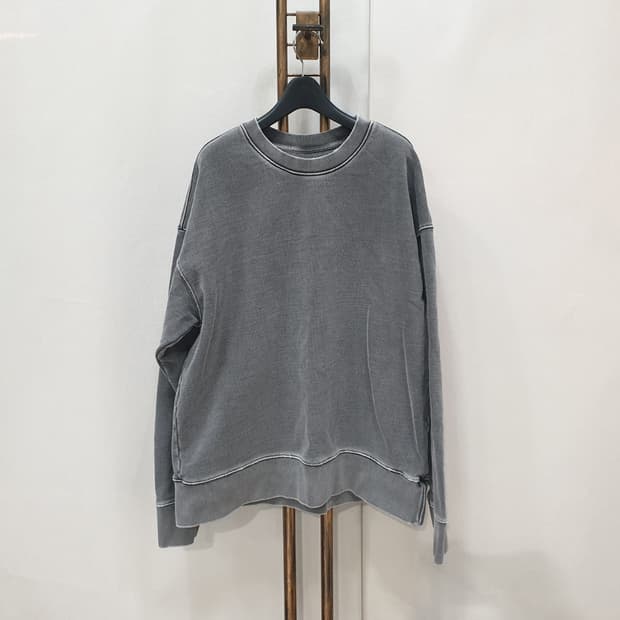 어텐션로우 A 10 ROW 피그먼트 맨투맨 1