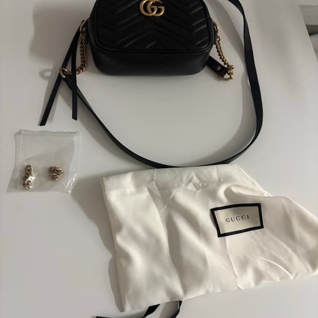 구찌 마틀라세 가방 팝니다