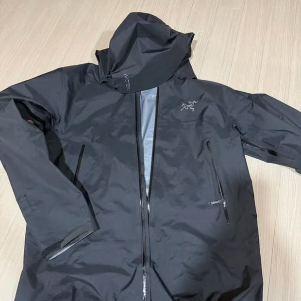 아크테릭스 베타 SL L 사이즈 블랙  2회착용 후 보관  일반 베타아니