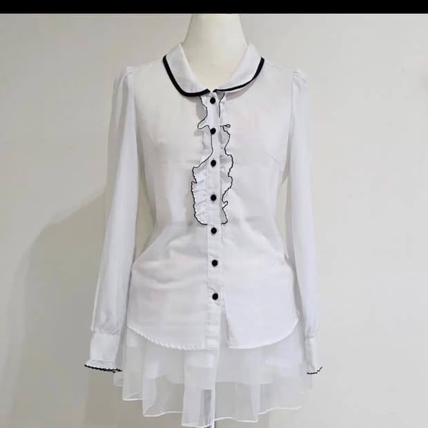 일본 빈티지 공겜여주 흰검 블라우스 지뢰계 양지뢰 스나계 grl