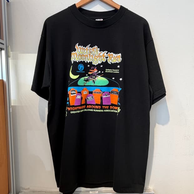 Witch's Moonlight Run T-shirts XL