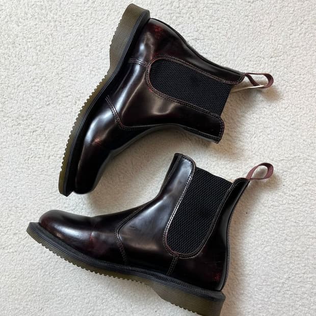 닥터마틴 우먼스 플로라 첼시 부츠 A1716