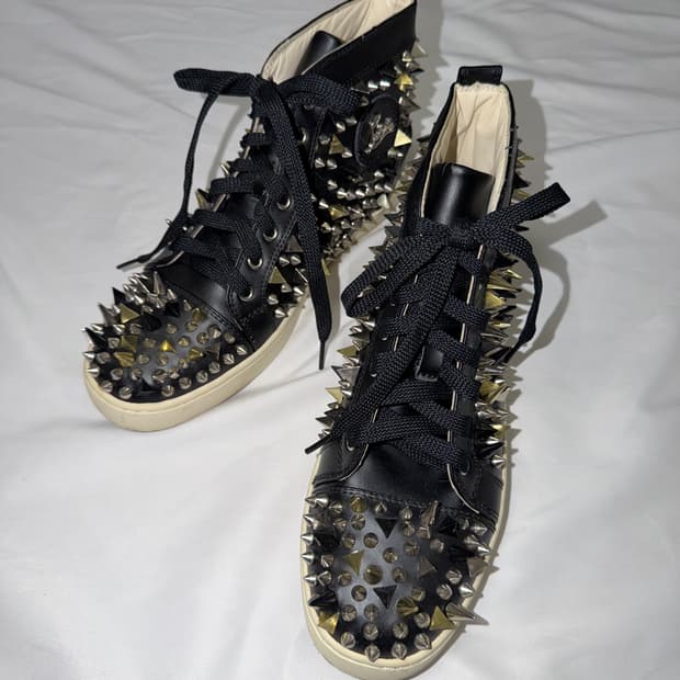 크리스찬 루부탱 하이탑