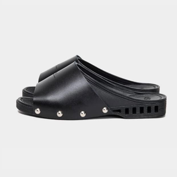 벤치 스터드 슬리퍼