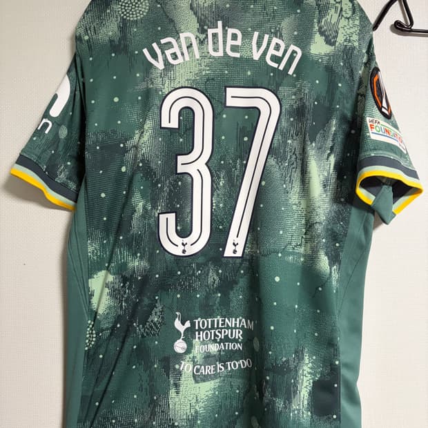 24-25 토트넘 써드 유니폼 반더벤