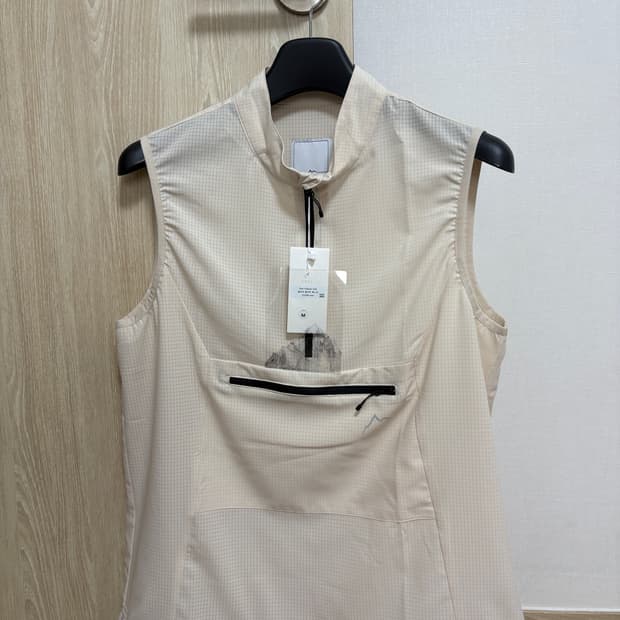 (새상품) cayl 케일 플로우 풀오버 베스트 (정가: 125,000원)