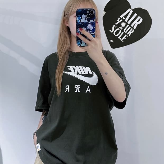 나이키 빅로고 카키 반팔