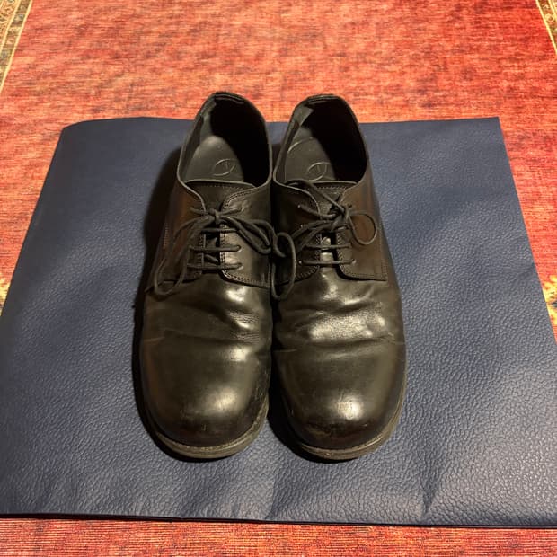 YASE- 홀스 하이드 더비슈즈