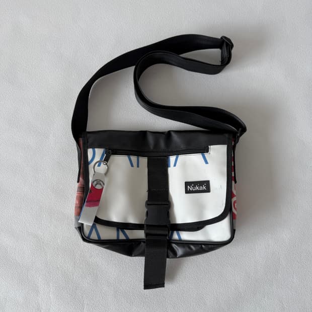 누깍(Nukak) 크로스백(SPAIN)