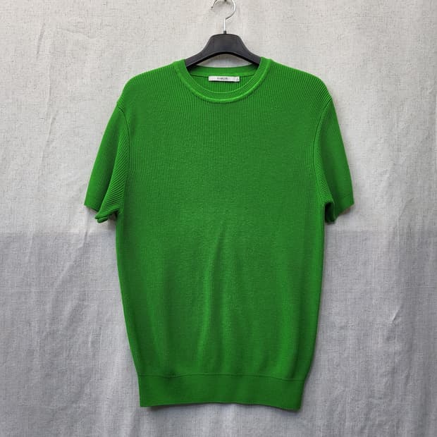 키뮤어 반팔니트