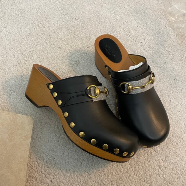 구찌 클로그 뮬 블랙 38.5(255) 새상품