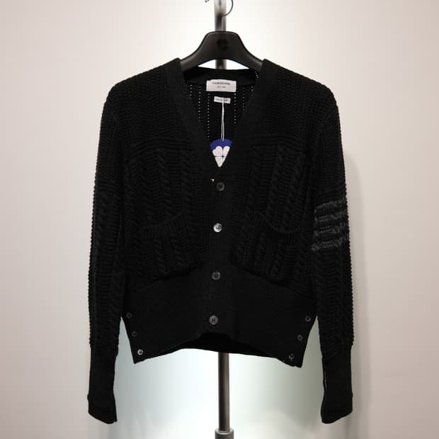 톰브라운 사선완장 아란 케이블 가디건 다크그레이