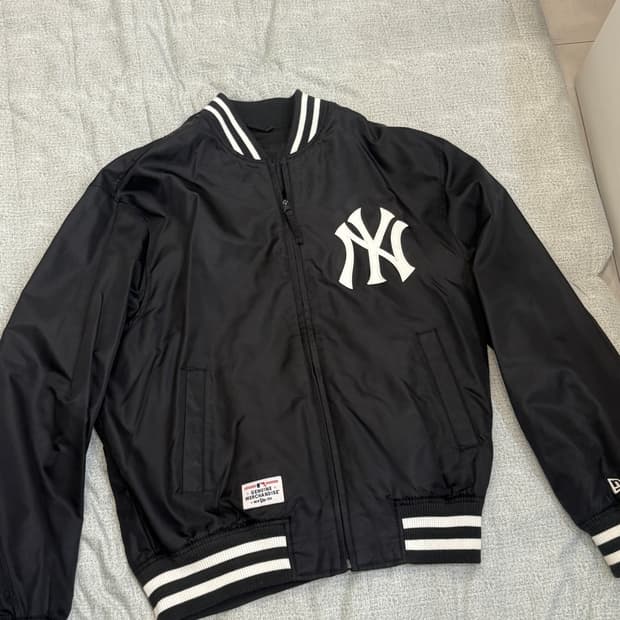 뉴에라 MLB 팀 스타디움 봄버 재킷 뉴욕 양키즈 블랙