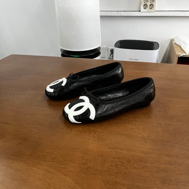 샤넬 깜봉 플랫슈즈 37